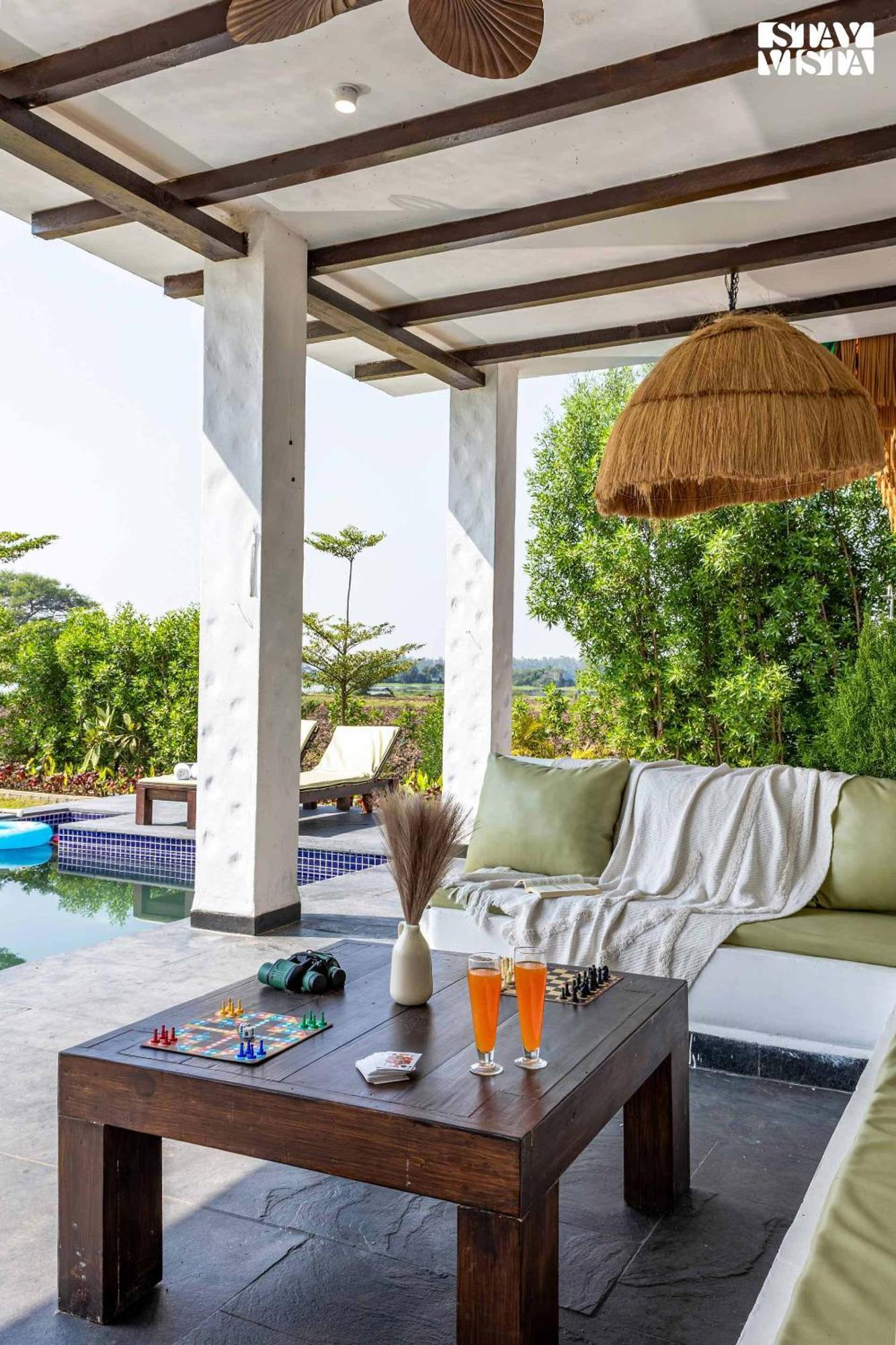 Stayvista At Lotus By The Lake With Pool, Bbq & Lawn Indore Bagian luar foto