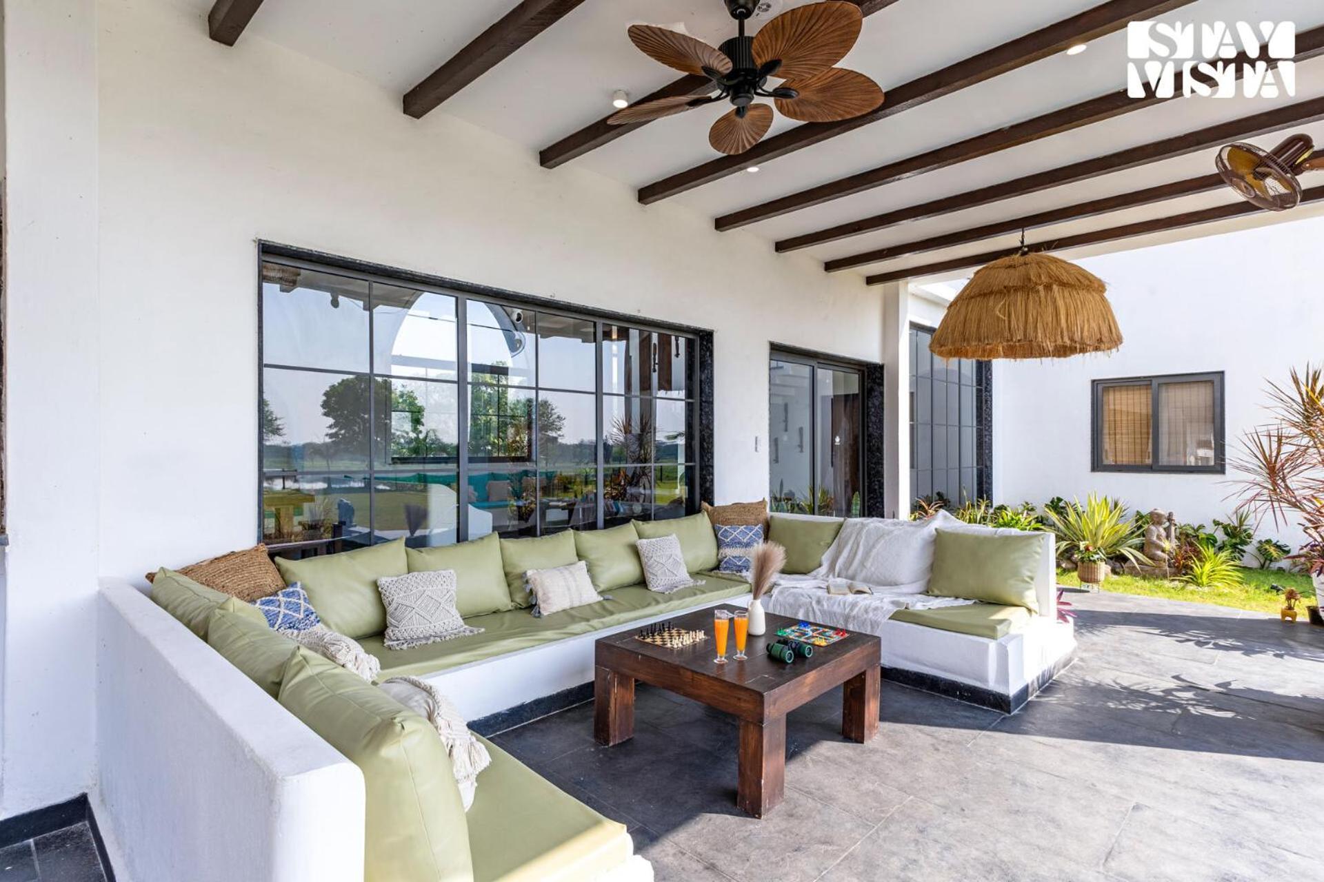 Stayvista At Lotus By The Lake With Pool, Bbq & Lawn Indore Bagian luar foto